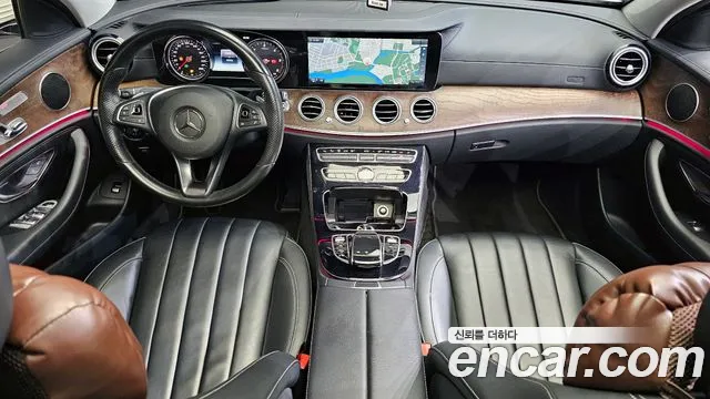 Mercedes-Benz E-Class 2017 — фото 7