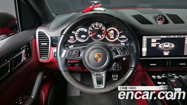 Porsche Cayenne 2021 — фото 13
