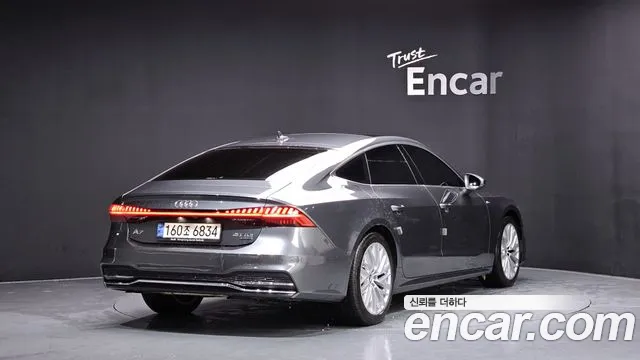 Audi A7 2021 — фото 2