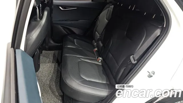 Kia Niro 2022 — фото 12