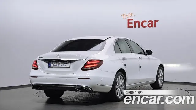 Mercedes-Benz E-Class 2018 — фото 2