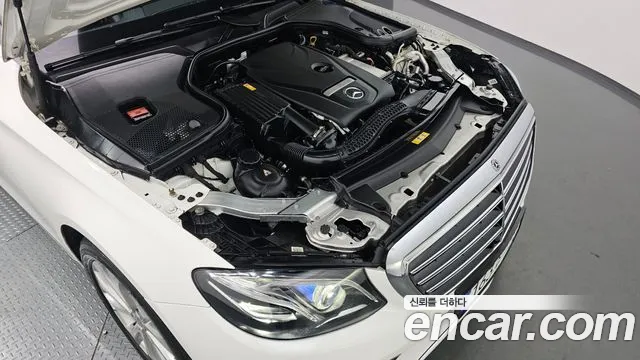 Mercedes-Benz E-Class 2018 — фото 6