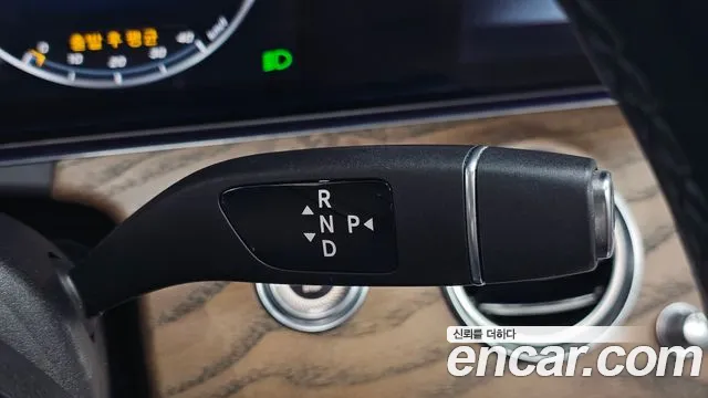 Mercedes-Benz E-Class 2018 — фото 9