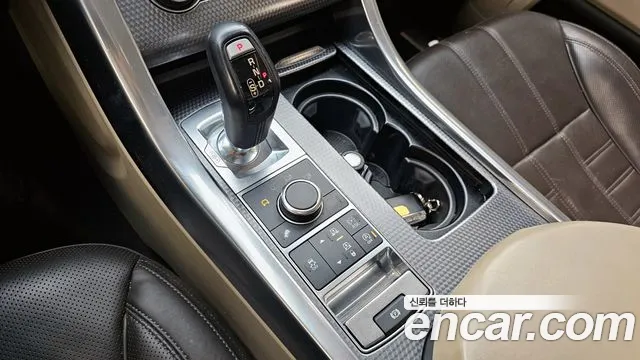 Land Rover Range Rover Sport 2016 — фото 9
