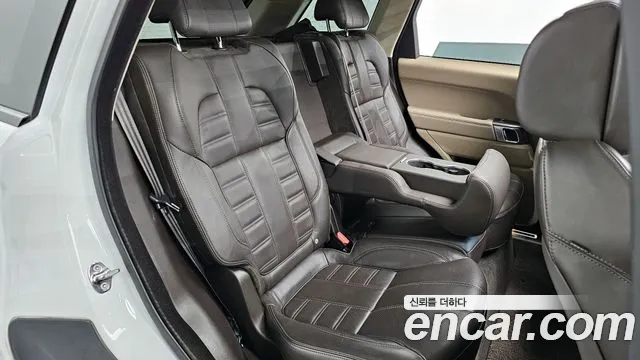 Land Rover Range Rover Sport 2016 — фото 12