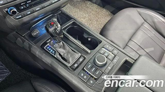 Hyundai Genesis 2015 — фото 9