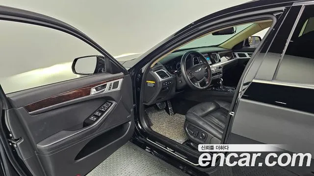 Hyundai Genesis 2015 — фото 10