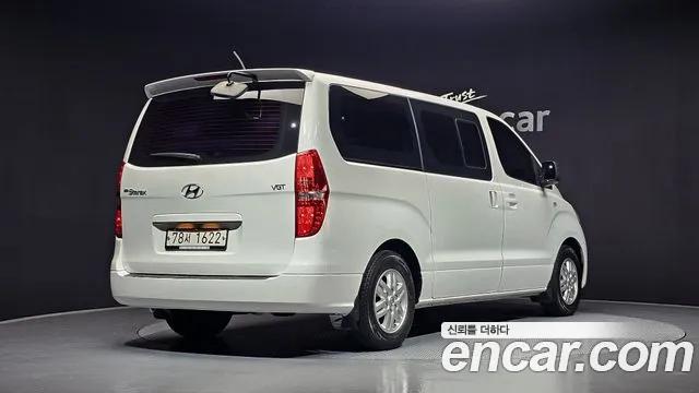 Hyundai Starex 2016 — фото 2