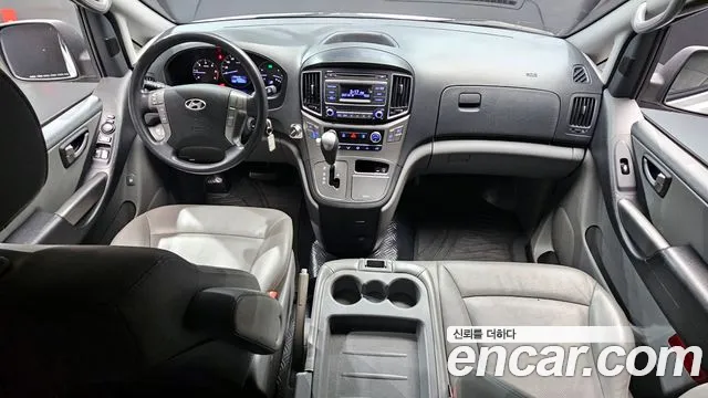 Hyundai Starex 2016 — фото 7