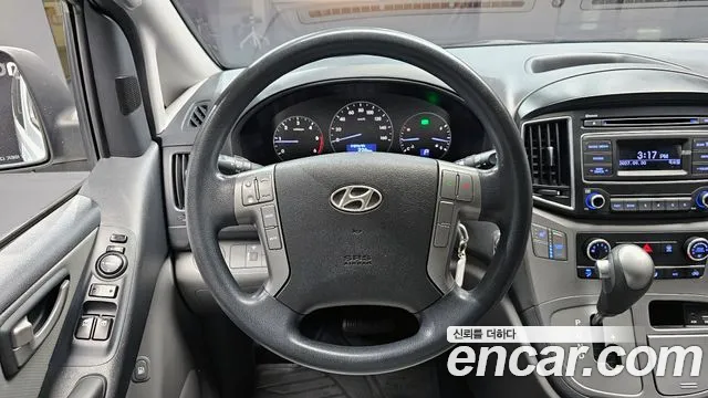 Hyundai Starex 2016 — фото 13