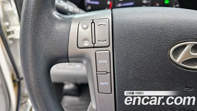 Hyundai Starex 2016 — фото 17