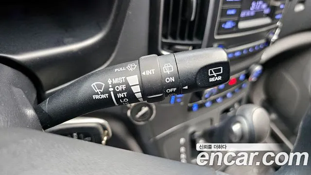 Hyundai Starex 2016 — фото 18
