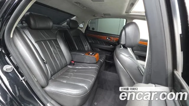 Hyundai Equus 2010 — фото 19