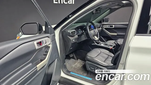 Ford Explorer 2020 — фото 12