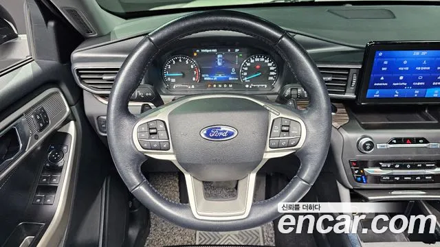 Ford Explorer 2020 — фото 13