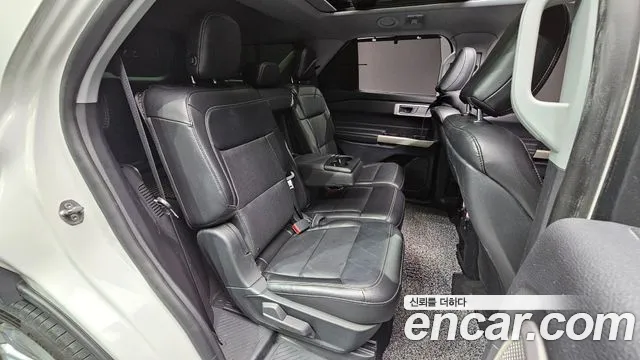 Ford Explorer 2020 — фото 19