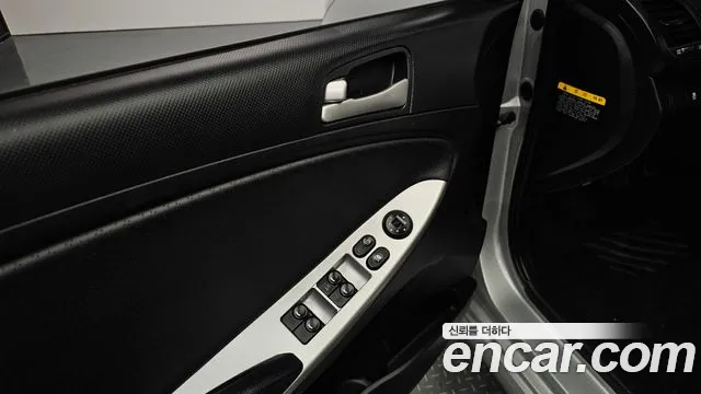 Hyundai Accent 2014 — фото 14