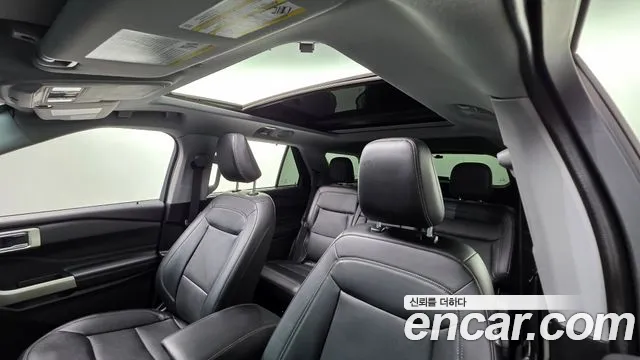 Ford Explorer 2021 — фото 11