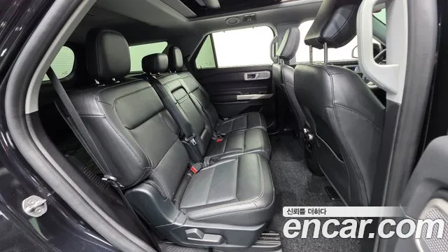 Ford Explorer 2021 — фото 19