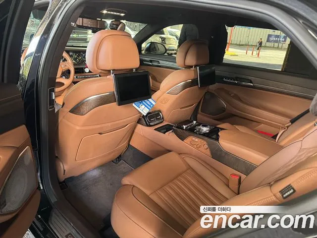 Genesis G90 2019 — фото 17