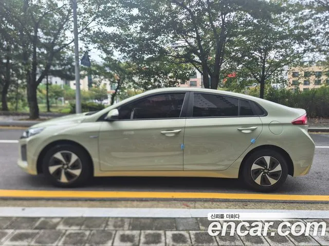 Hyundai Ioniq 2016 — фото 3