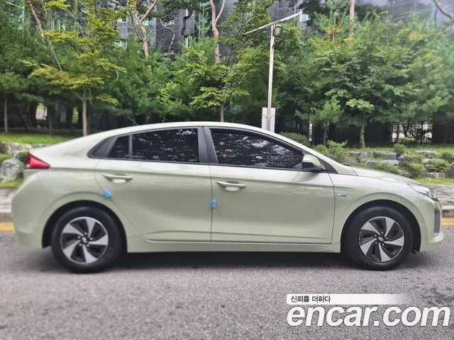 Hyundai Ioniq 2016 — фото 7