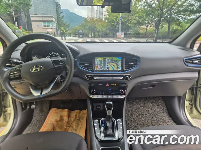 Hyundai Ioniq 2016 — фото 9