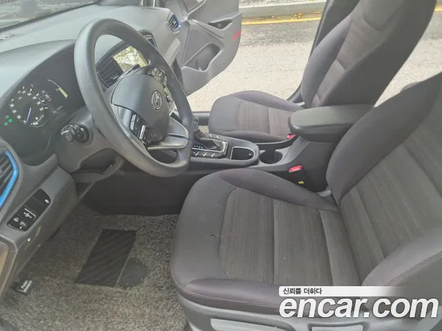 Hyundai Ioniq 2016 — фото 10