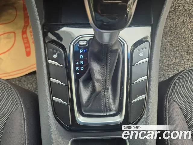 Hyundai Ioniq 2016 — фото 15