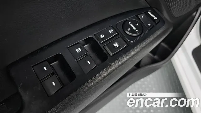 Hyundai AVANTE 2018 — фото 14