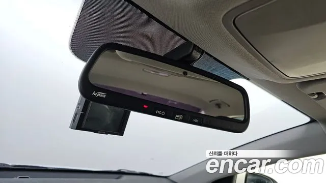 Hyundai AVANTE 2018 — фото 20
