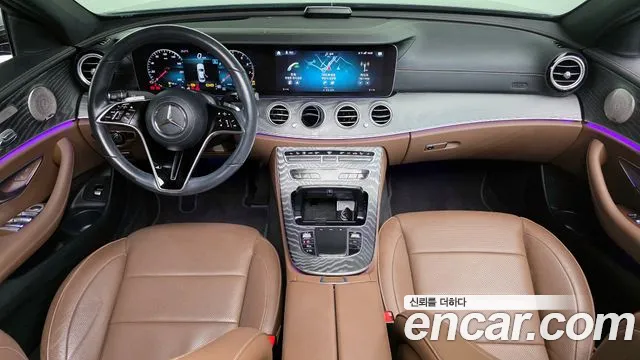 Mercedes-Benz E-Class 2023 — фото 7