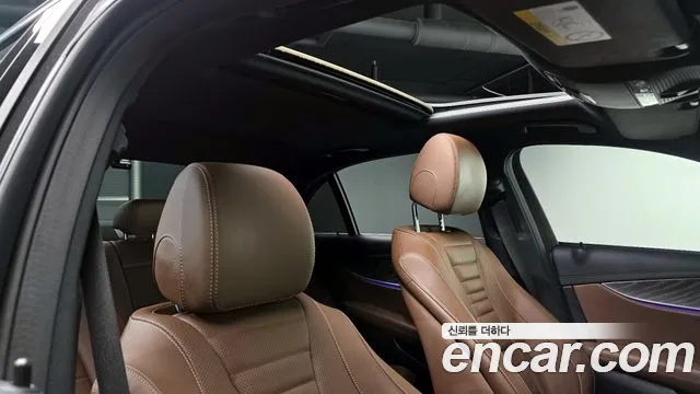 Mercedes-Benz E-Class 2023 — фото 18