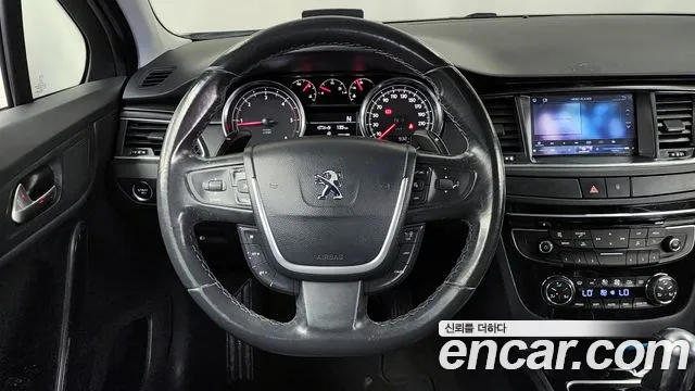 Peugeot 508 2014 — фото 13