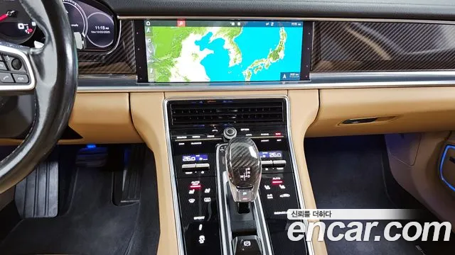 Porsche Panamera 2018 — фото 14