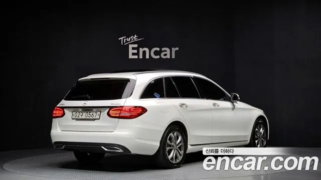 Mercedes-Benz C-Class 2016 — фото 2