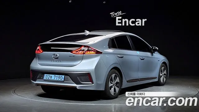 Hyundai Ioniq 2018 — фото 2