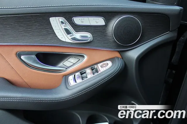 Mercedes-Benz GLC-Class 2022 — фото 13