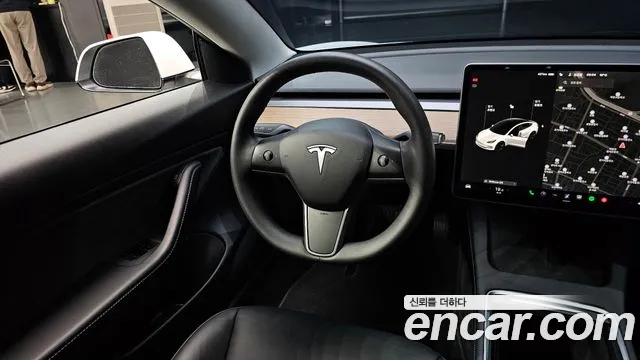 Tesla Model 3 2021 — фото 13