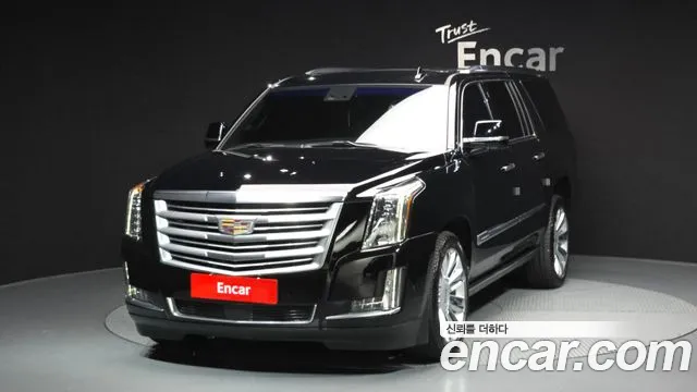 Cadillac Escalade 2019 — фото 1