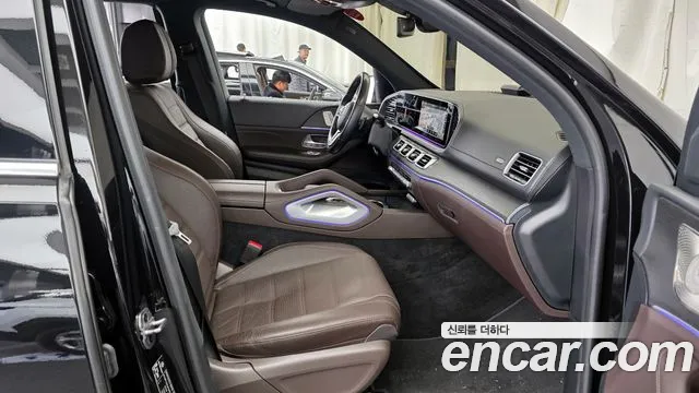 Mercedes-Benz GLS-Class 2023 — фото 11