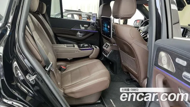 Mercedes-Benz GLS-Class 2023 — фото 12