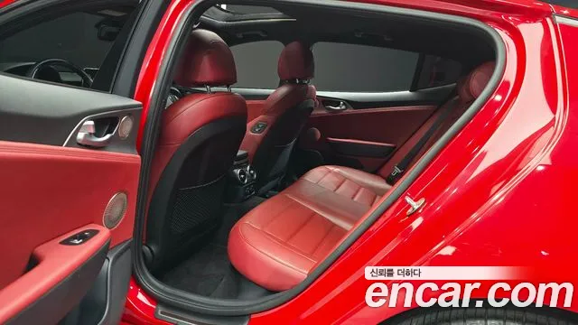 Kia Stinger 2020 — фото 12