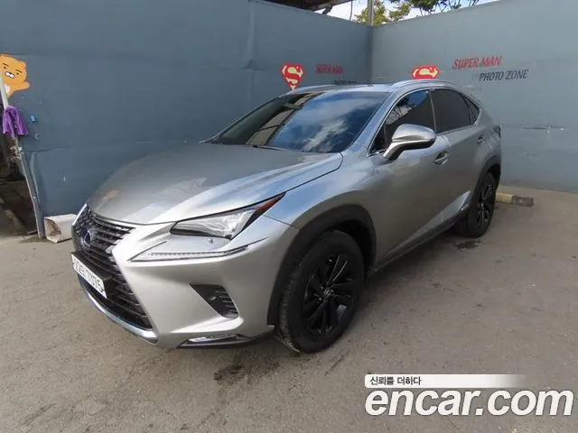 Lexus NX 2018 — фото 1
