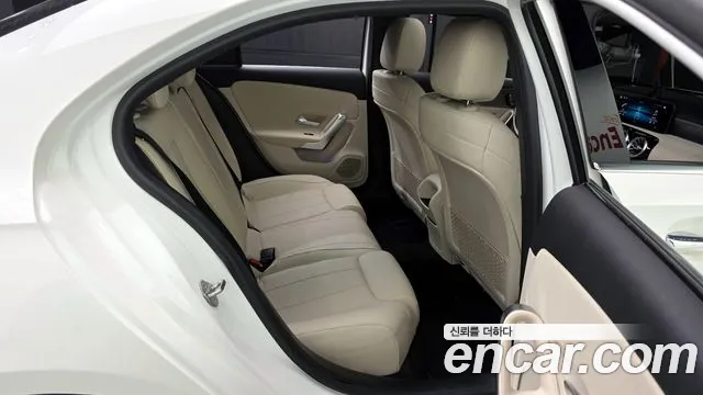 Mercedes-Benz A-Class 2020 — фото 19