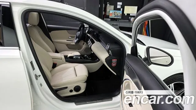 Mercedes-Benz A-Class 2020 — фото 20