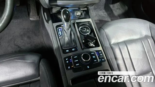 Hyundai Genesis 2015 — фото 9