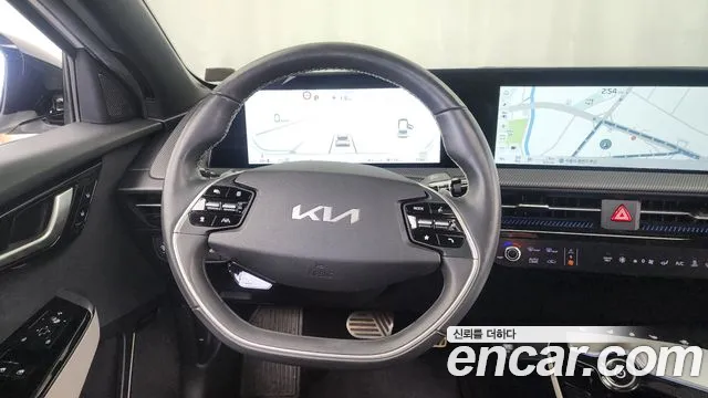 Kia EV6 2022 — фото 13