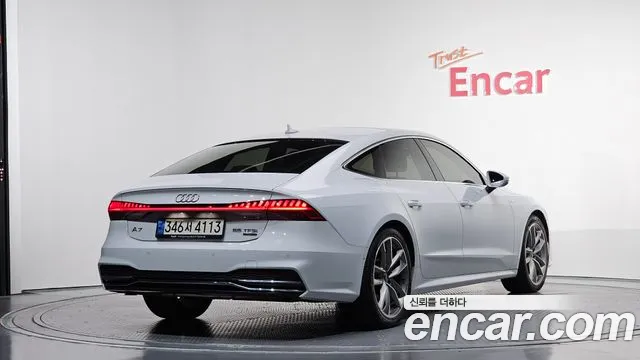 Audi A7 2021 — фото 2