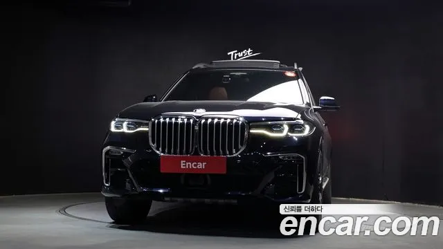 BMW X7 2022 — фото 3